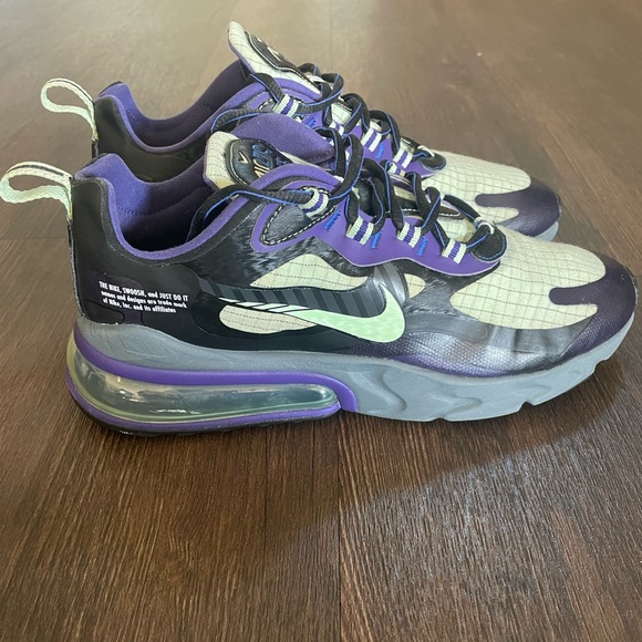 Nike Other - Nike reacts size 8